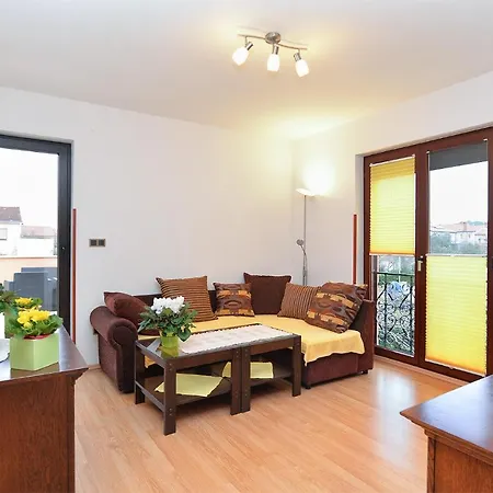 Apartman Mujo 1998 Pula