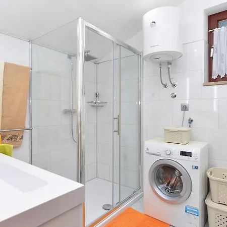 Apartman Mujo 1998