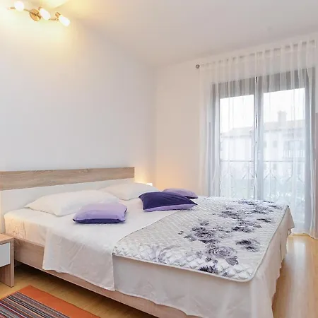 Apartman Mujo 1998 *